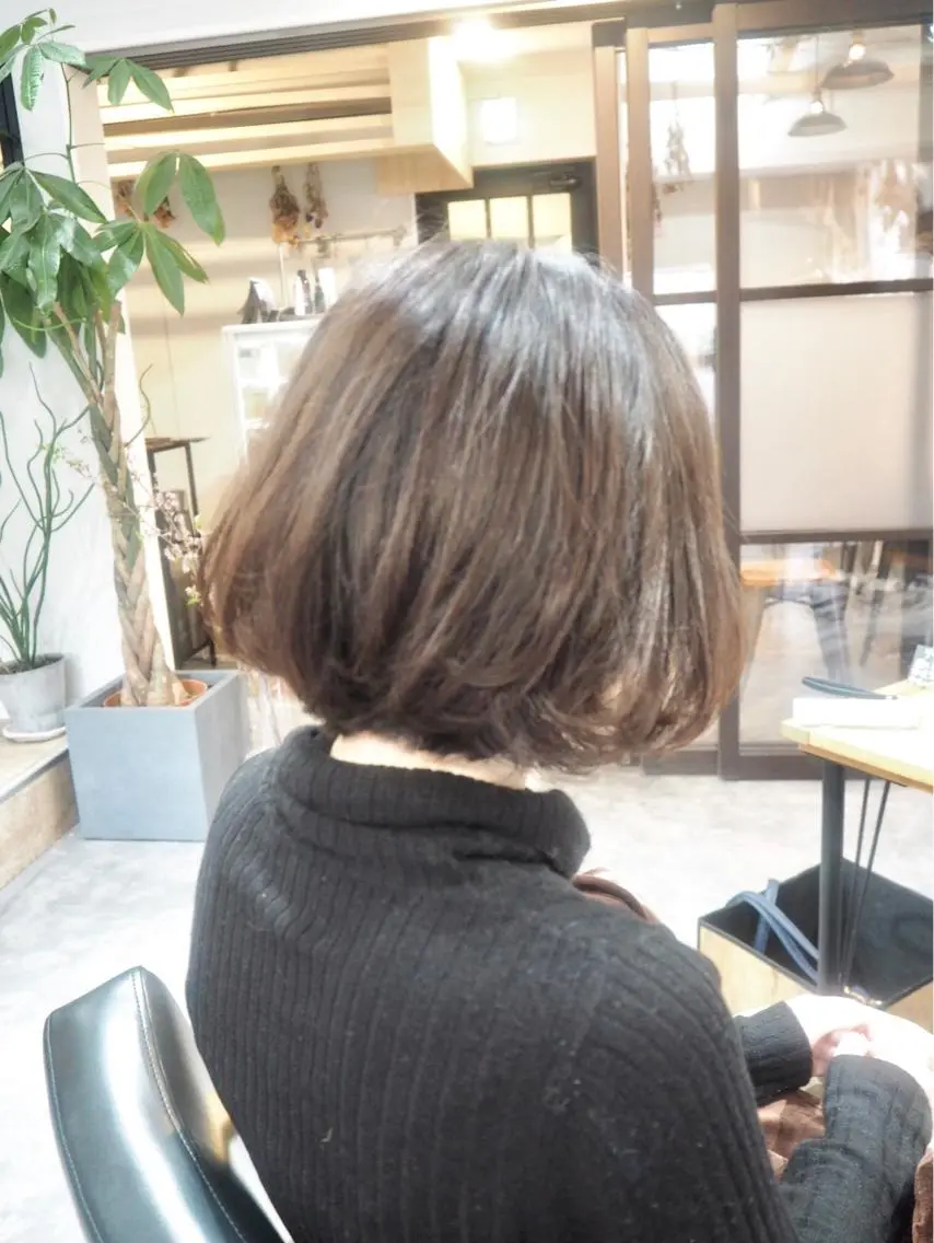 ミディアム アッシュ アッシュブラウン カット ヘアカラー トリートメント 高橋 悠介のヘアスタイル