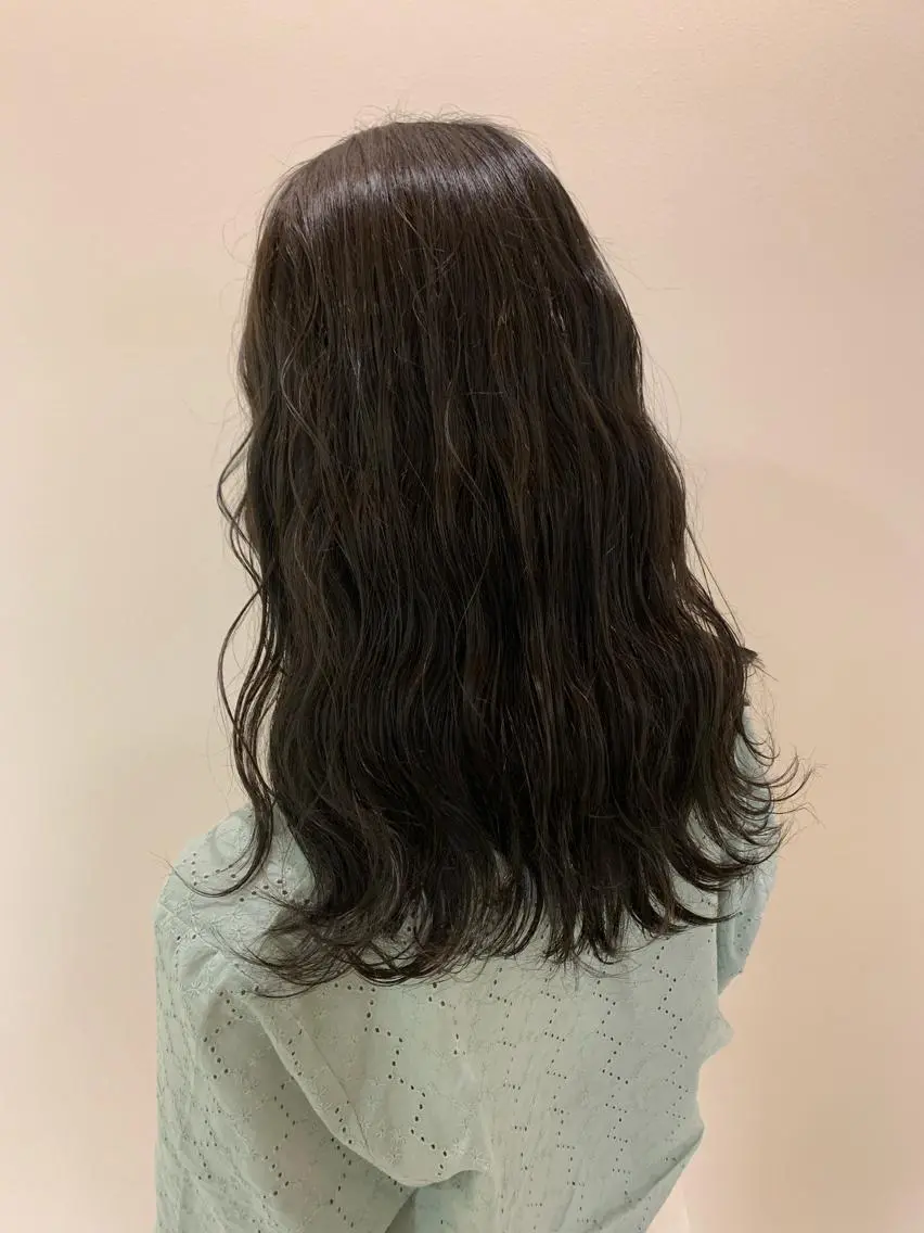 ロング カット 顔まわりカット✄ ベージュカラー🧸のヘアスタイル