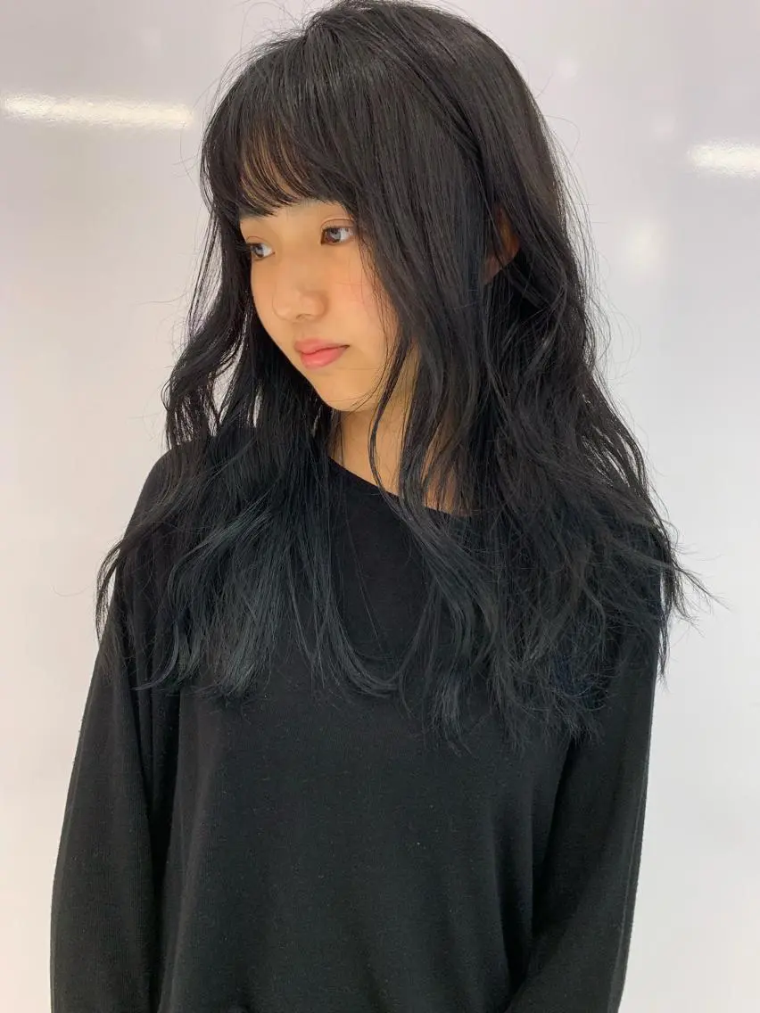 ロング カラー 黒髪 ブルーカラー ブルーブラック ハッシュカット /MANAMIのヘアスタイル