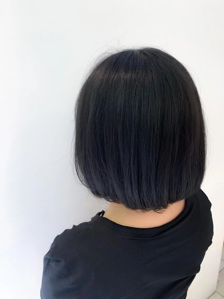 ショート カラー アッシュ ボブ 地毛風ストレート/ 髪質改善/榎本流行のヘアスタイル