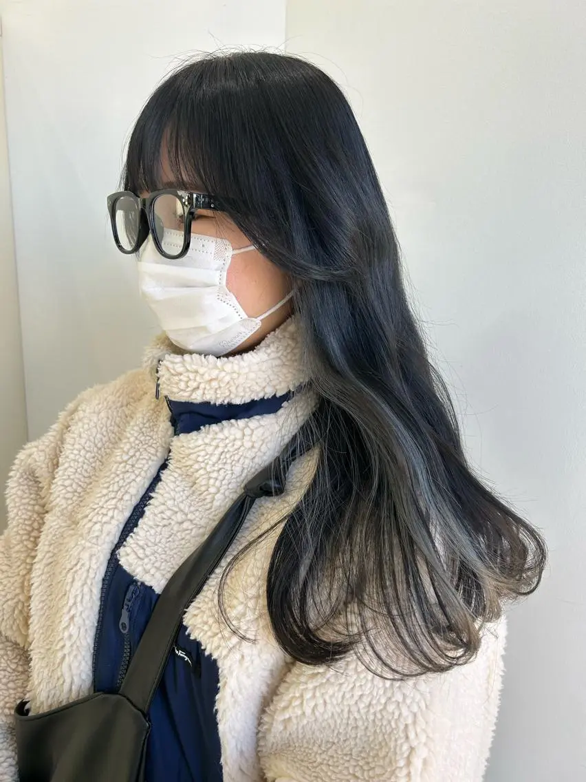 カラー シルバー 🤍垢抜け♡透明感 カラーmoeka🤍のヘアスタイル