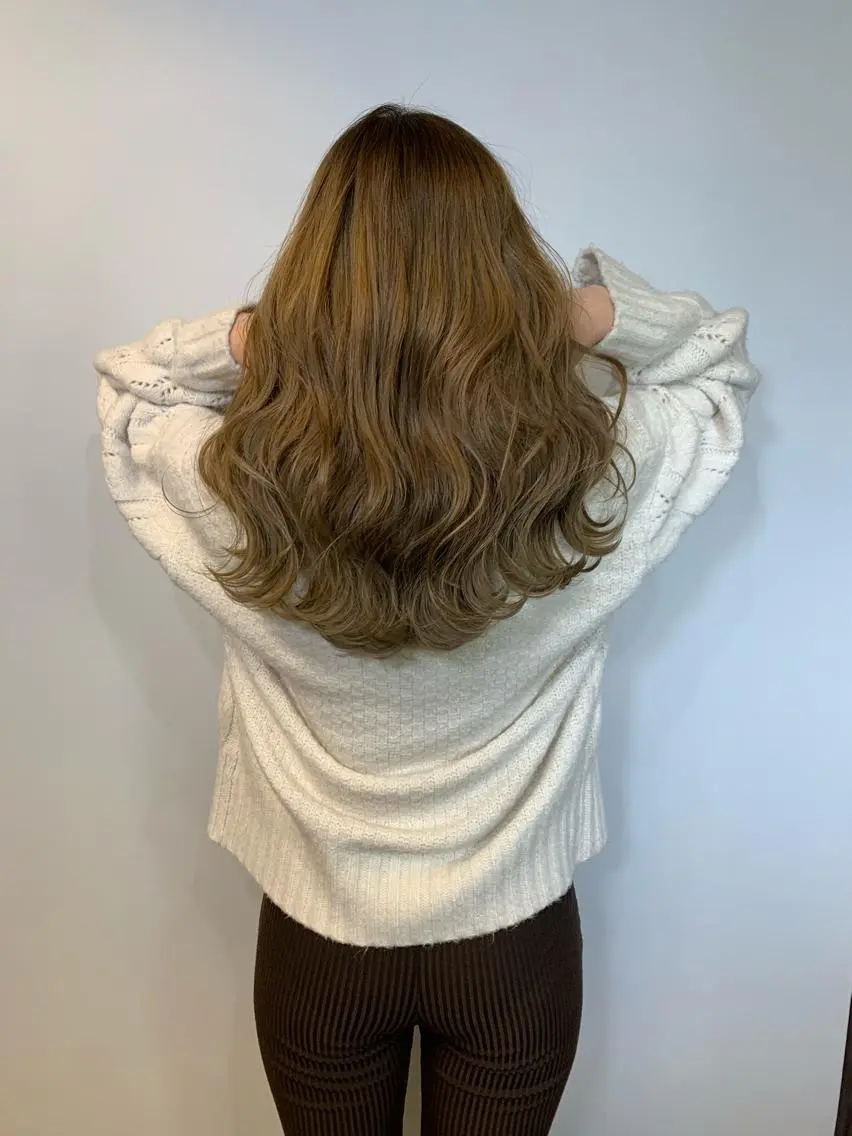 カラー カット ヘアカラー トリートメント 金澤 愛のヘアスタイル
