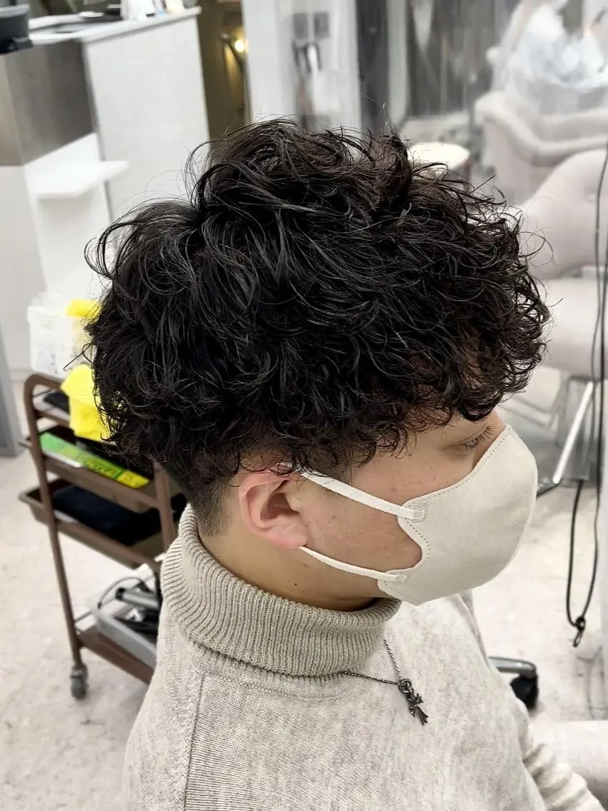メンズ 京都河原町 メンズパーマ助川龍哉のヘアスタイル