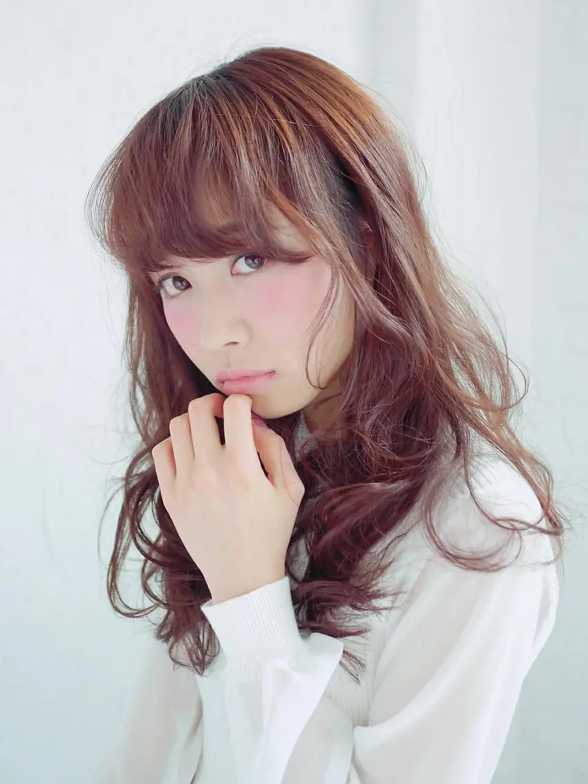 ロング カラー パーマ 透明感カラー ピンクカラー ピンクパープル パープルカラー 廣島 隆弘のヘアスタイル