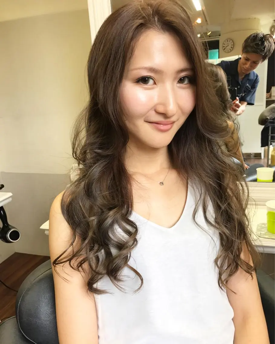 ロング カラー パーマ 外国人風カラー 成松 勇治のヘアスタイル
