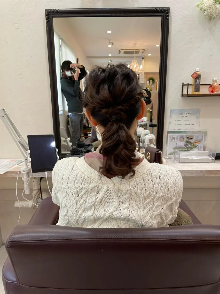 セミロング ヘアアレンジ 津田 あかねのヘアスタイル