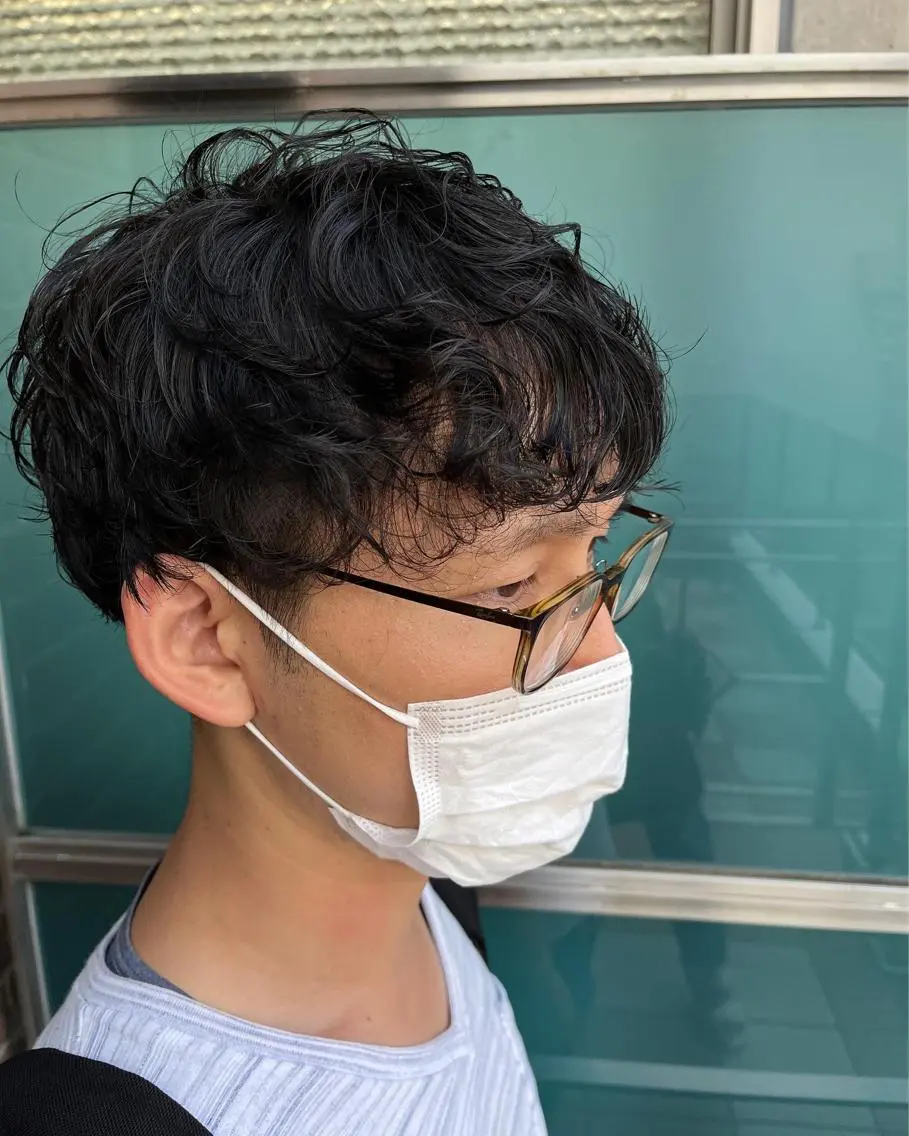 ショート メンズ メンズパーマ ケアカラー ピンクブラウン 外国人風カラー ショートヘア 久木原 ゆりのヘアスタイル
