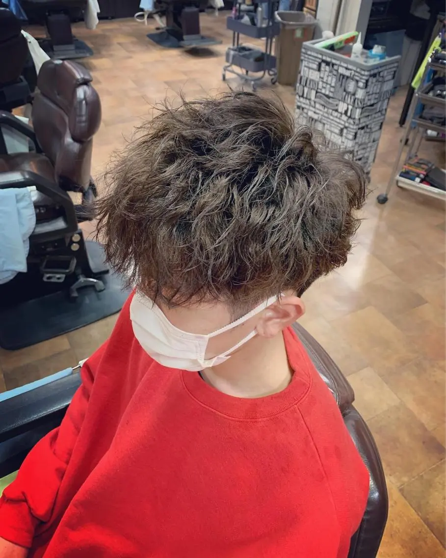 ショート カラー パーマ メンズ 三谷 天兵のヘアスタイル