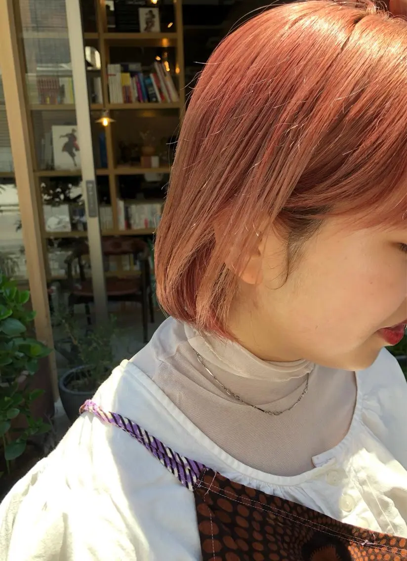 ショート カラー ブリーチ オレンジ ピンクカラー パーマウルフショート 濱田匠のヘアスタイル