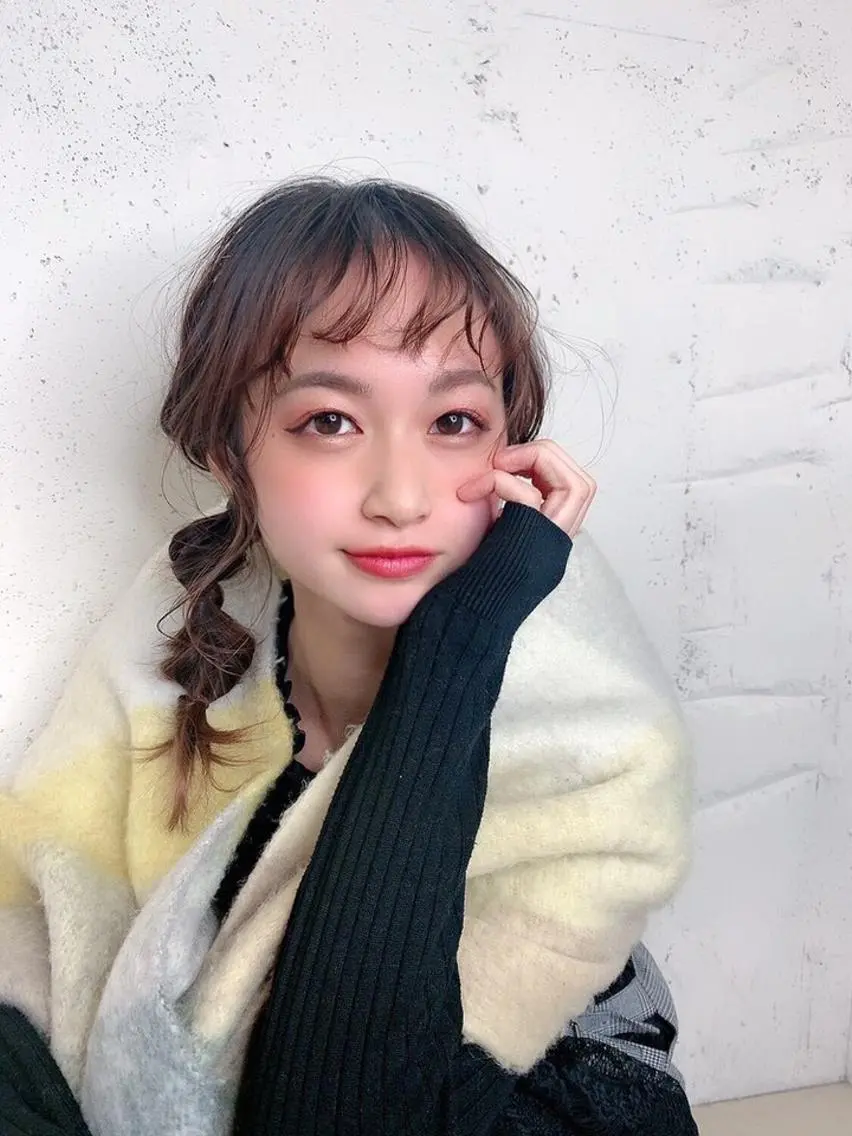 セミロング カラー 透明感ハイトーン🦄 キラ🌈のヘアスタイル
