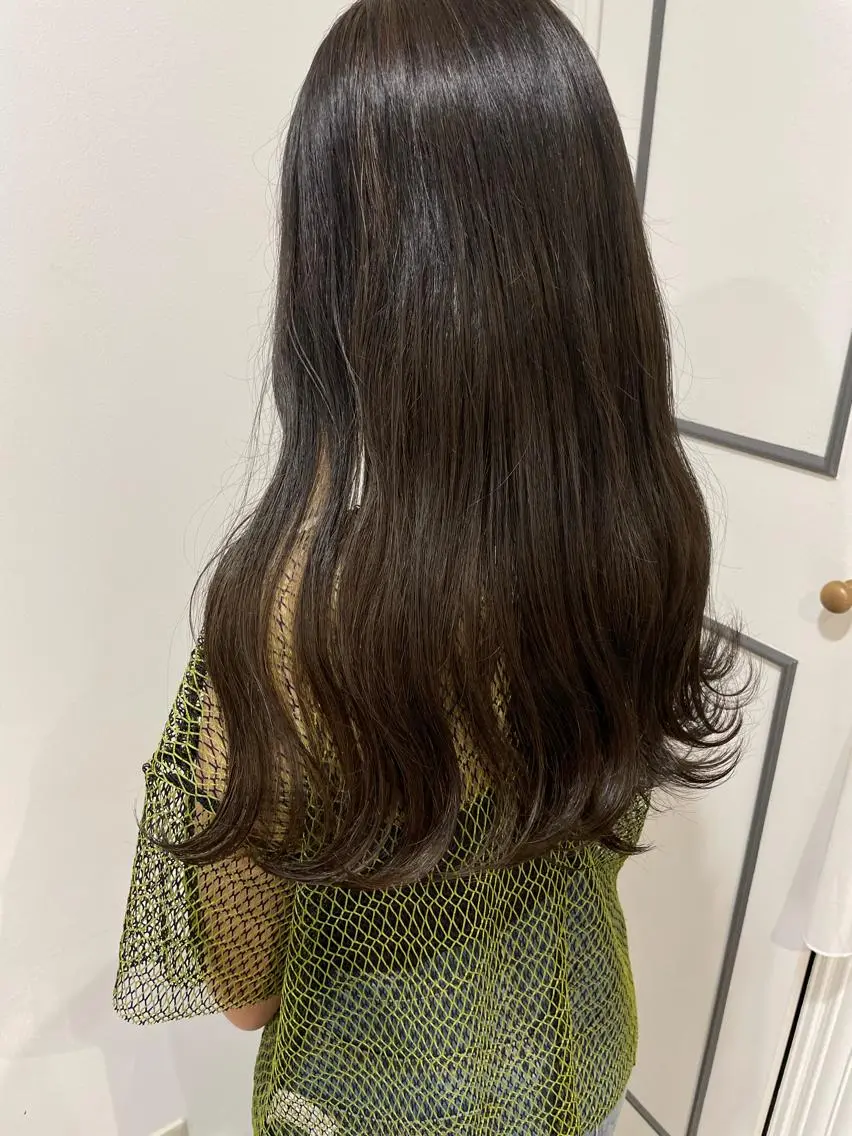 セミロング カラー アッシュ 透明感カラー . AYUKAのヘアスタイル
