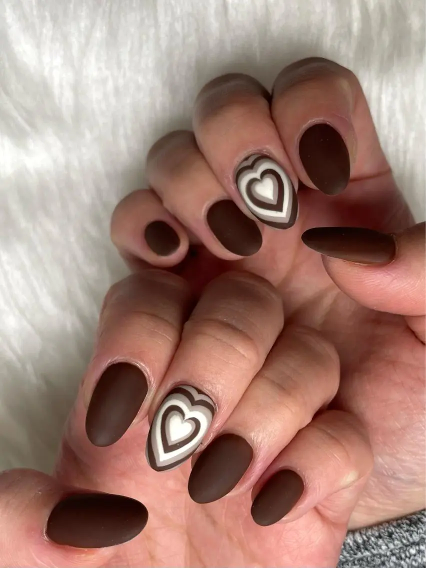 ネイル ブラウン ハート マットネイル Nail salon Euphoriaのネイルデザイン