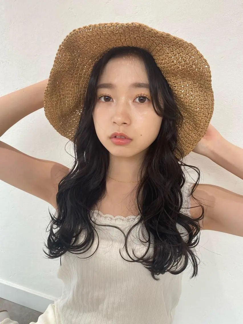 ロング カット ヘアカラー 韓国風レイヤーカット 🍒サンジキ アカリのヘアスタイル