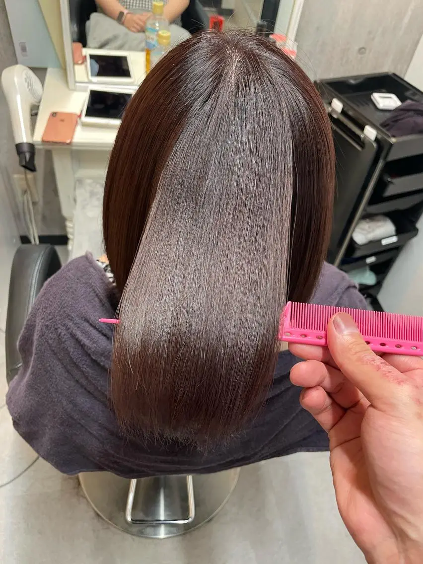 ミディアム カット ヘアカラー トリートメント 断られる髪に答えを ♣️井上秀樹♠️のヘアスタイル