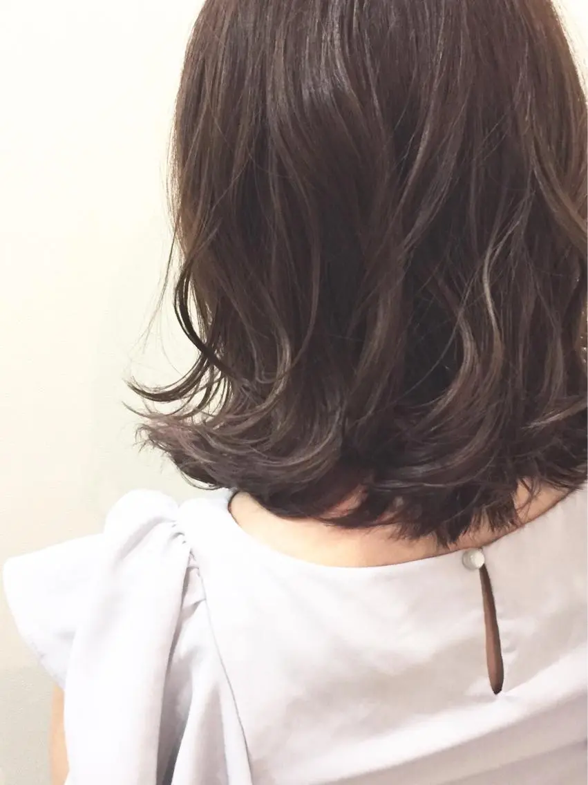 ミディアム カラー ハイライトカラー ハイライト ヘアカラー トリートメント ヘアセット 坂本 なつきのヘアスタイル