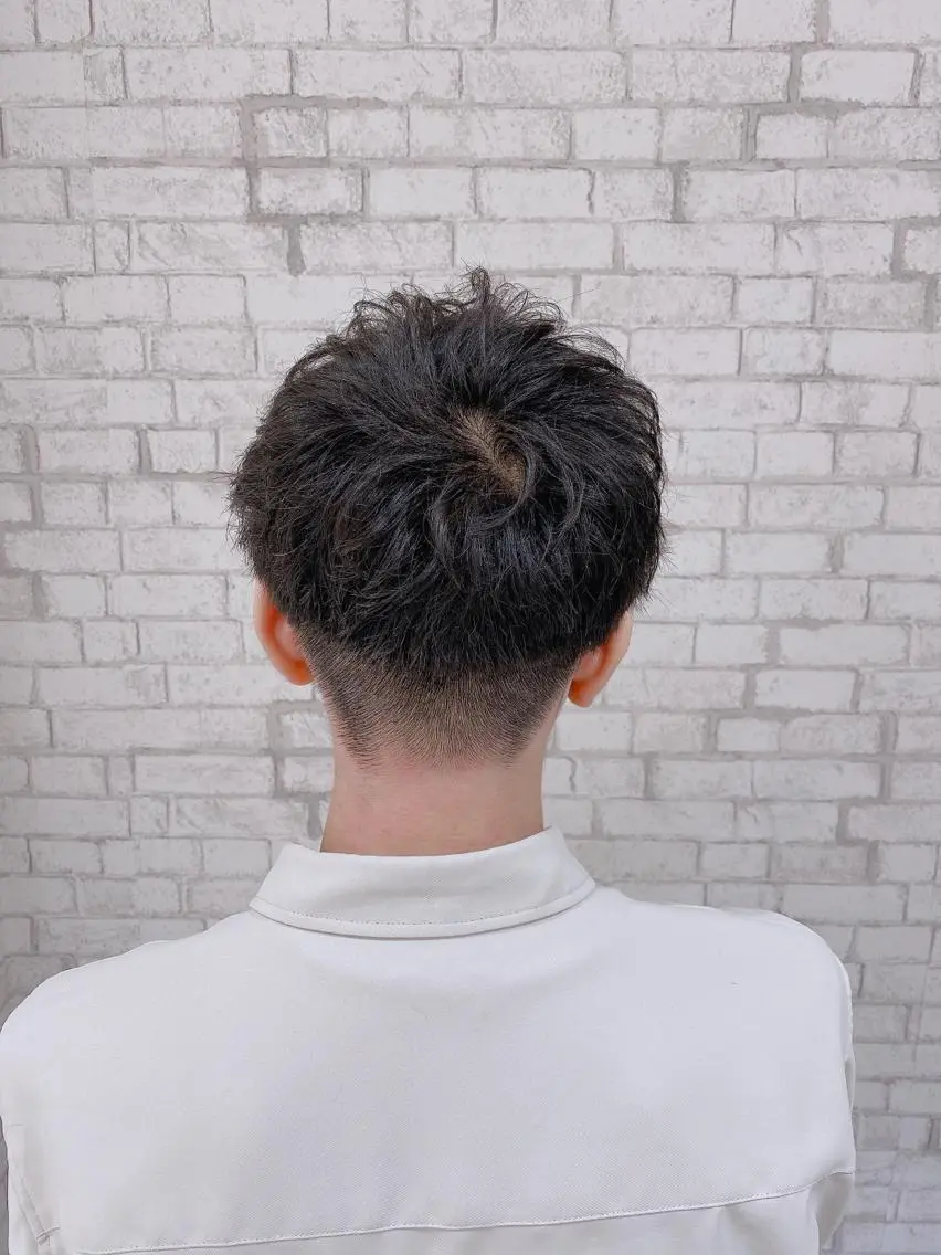 ショート ヘアアレンジ メンズ カット ブリーチなし艶カラー 東家のヘアスタイル