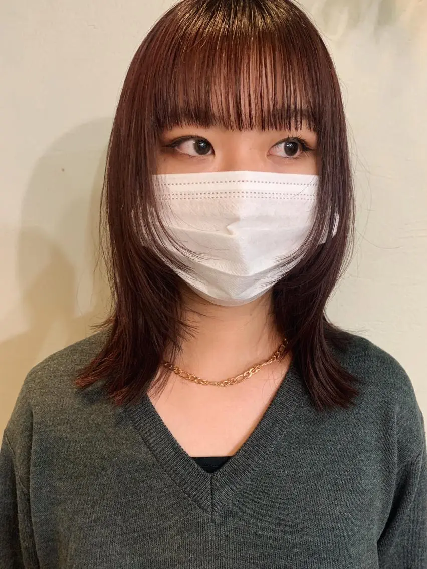 ミディアム カラー カシス ピンクカラー 顔まわりレイヤー レイヤーカット ボブ/顔まわりカット 💫大澤奈緒美のヘアスタイル