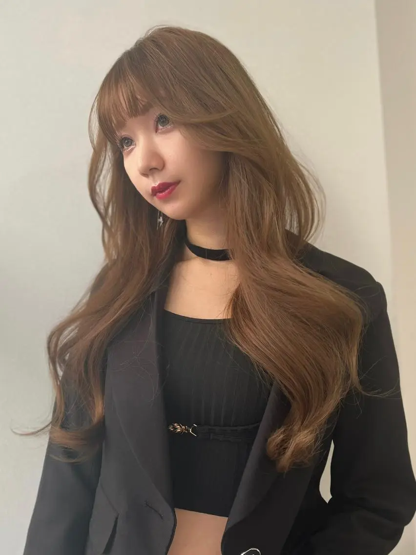ロング 韓国ヘア レイヤーカットのヘアスタイル