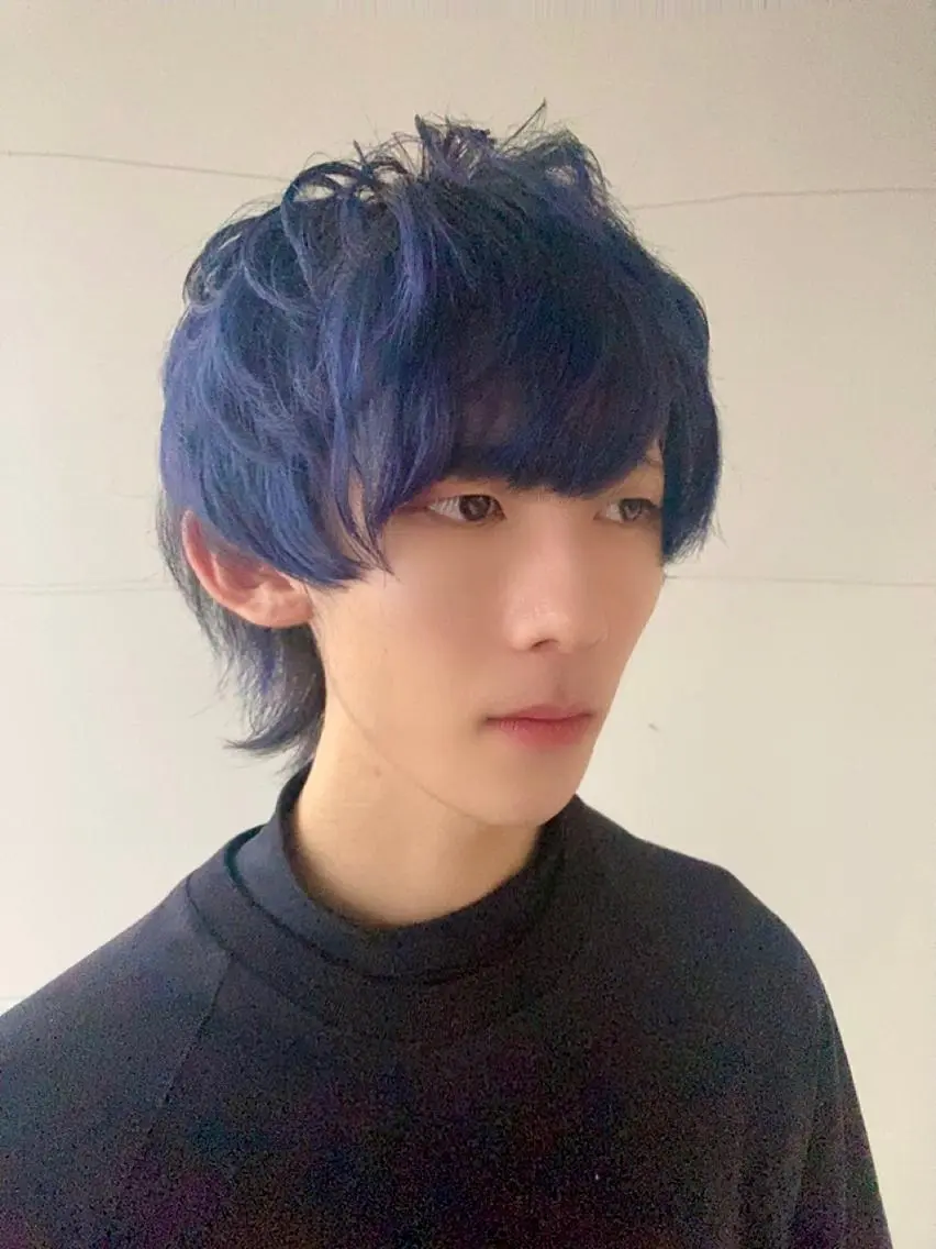 ショート ウルフカット タカツド ユウキのヘアスタイル