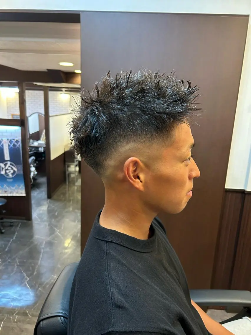 パーマ 林 聖也のヘアスタイル