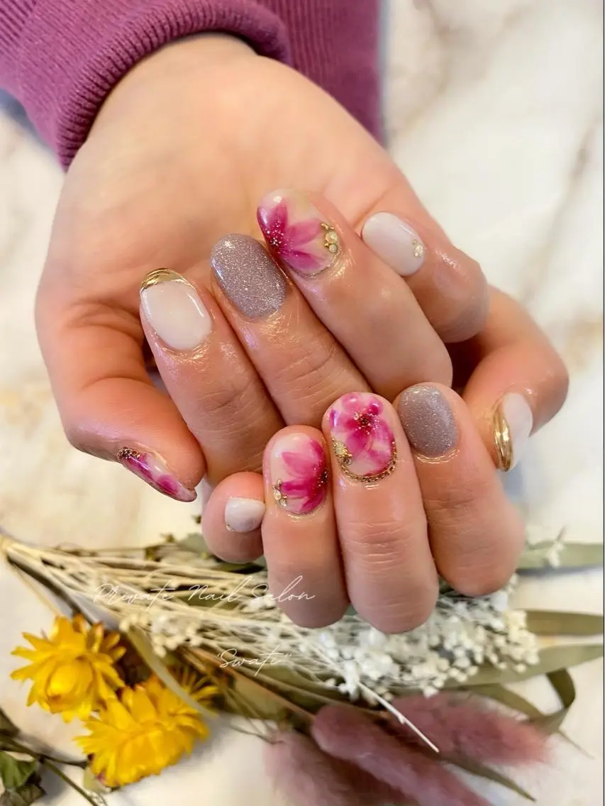 ネイル アートネイル フラワーネイル オフィスネイル 冬ネイル クリスマス yuko (ネイリスト)のネイルデザイン