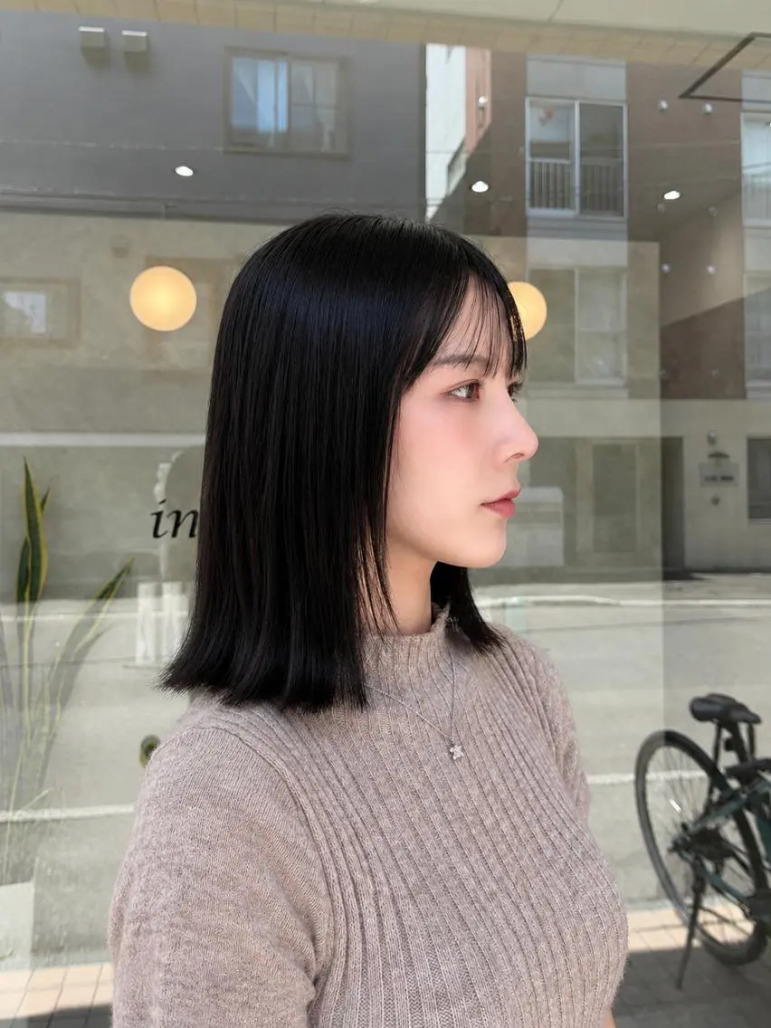 ミディアム 外ハネヘア ヘアカラー トリートメント 韓国ヘアケアブリーチ 莉奈のヘアスタイル