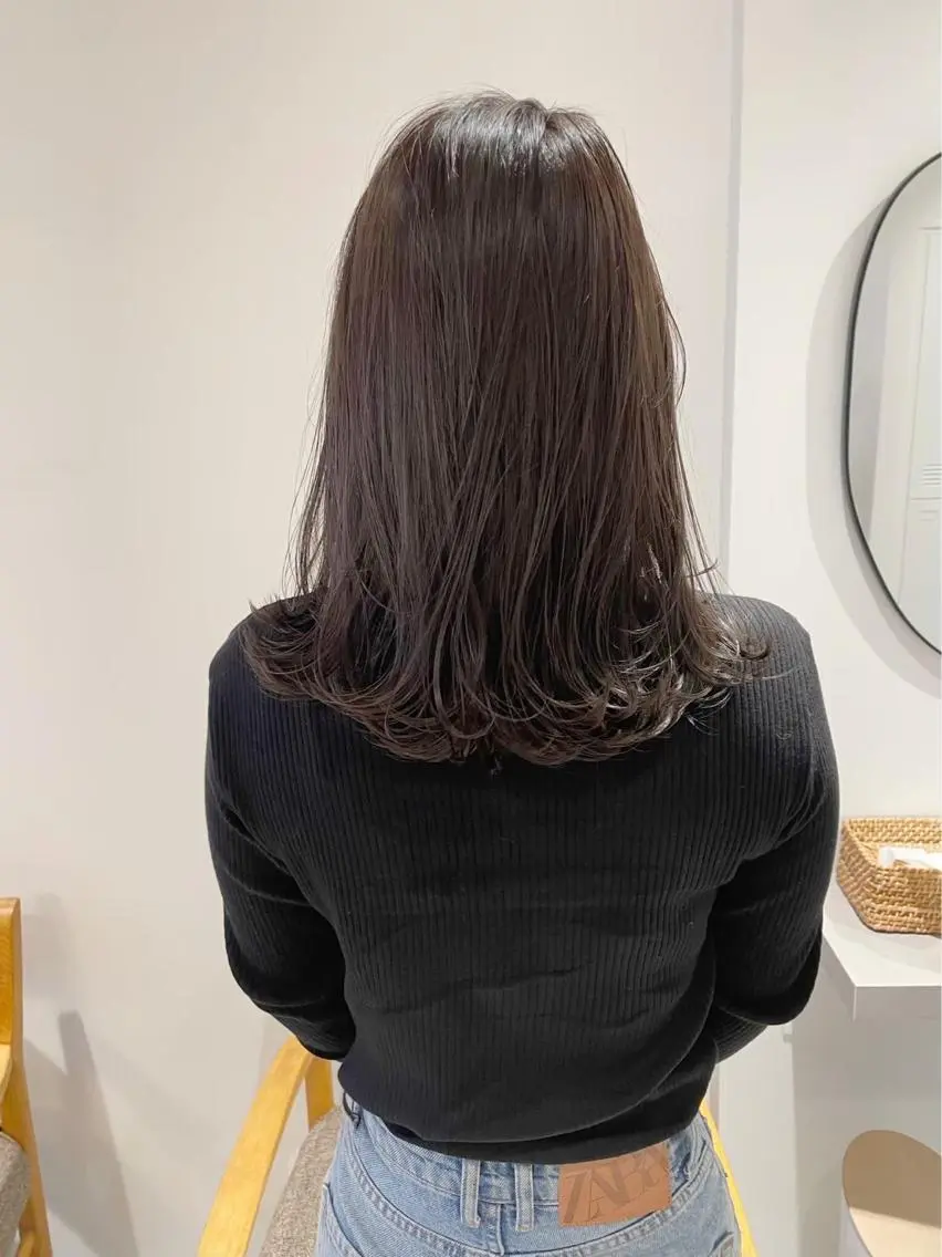 ミディアム カラー 池田 未瑠のヘアスタイル
