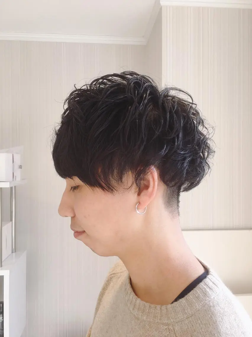 ショート パーマ メンズ メンズパーマ ハイトーン/ブリーチ 山崎 悠次のヘアスタイル