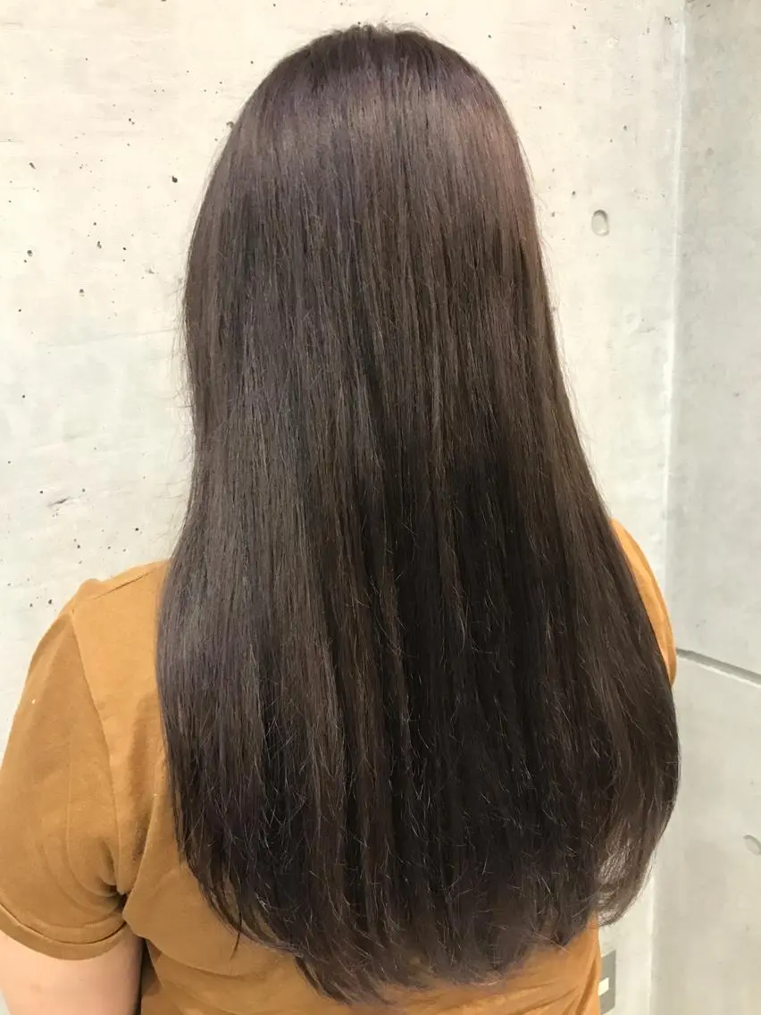 ロング カラー グレージュ ピンクカラー 大栗 佑也  髪質改善のヘアスタイル