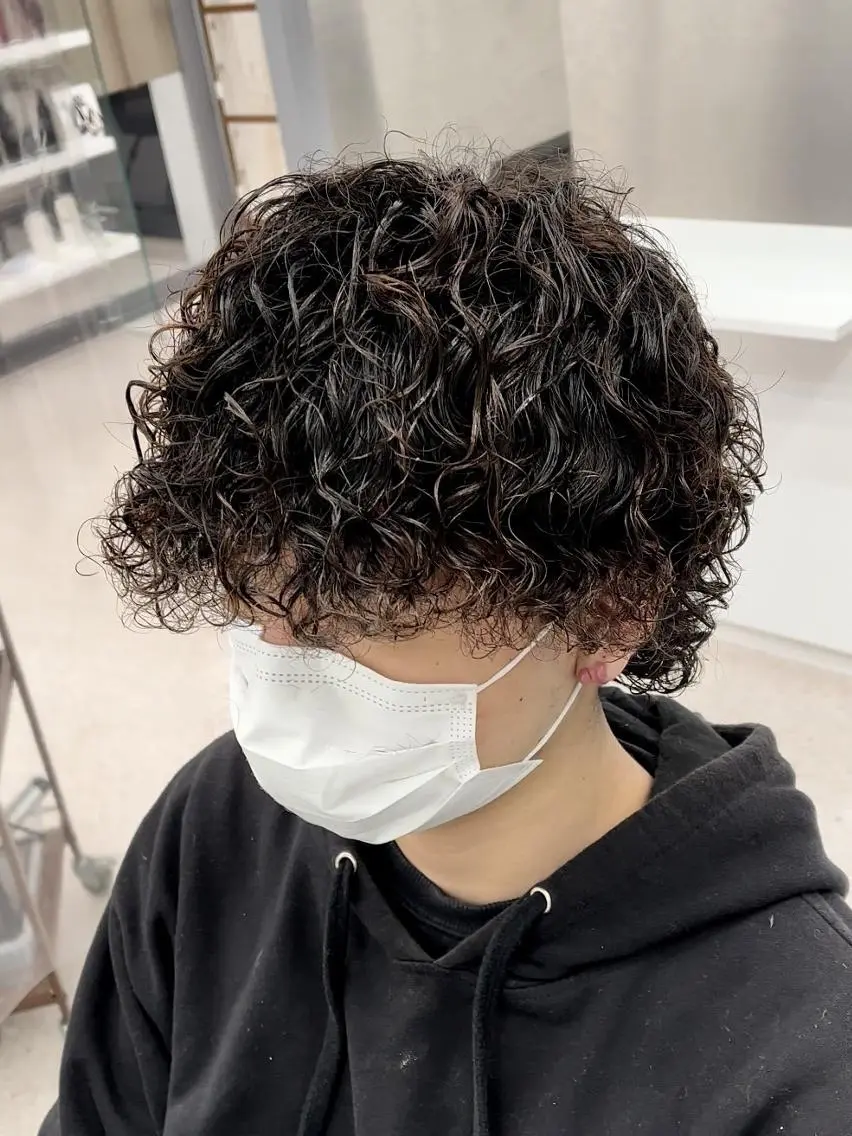 ショート 京都河原町 メンズパーマ助川龍哉のヘアスタイル