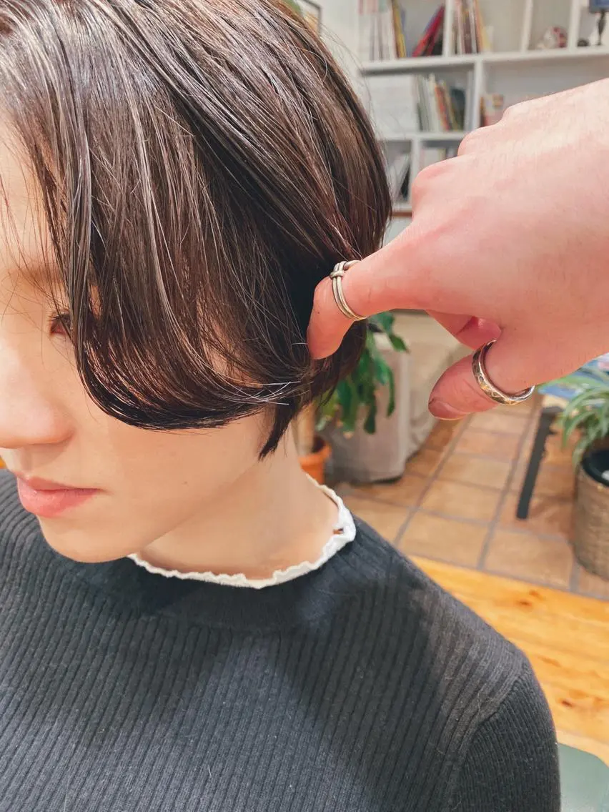 ショート カラー ハイライトカラー ハイライト ショートヘア メンズカット特化柏駅 徒歩3分LOUのヘアスタイル