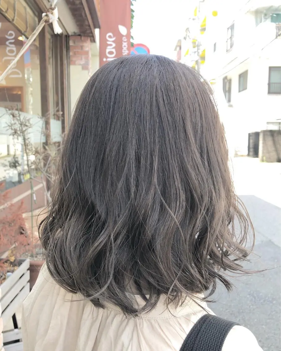 ミディアム カラー アッシュ 透明感カラー ✨🌿大人可愛い愛さ れhair🌿✨松本のヘアスタイル