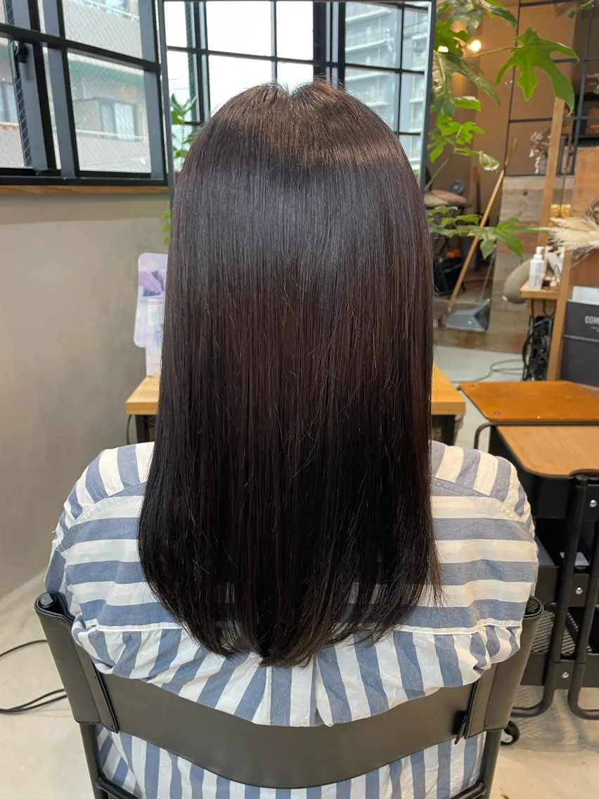 ロング アッシュ アッシュグレー Loma ミレイのヘアスタイル