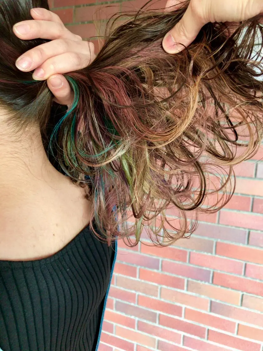 ミディアム カラー ユニコーンカラー レイヤーカット匠 イソザキノリユキのヘアスタイル