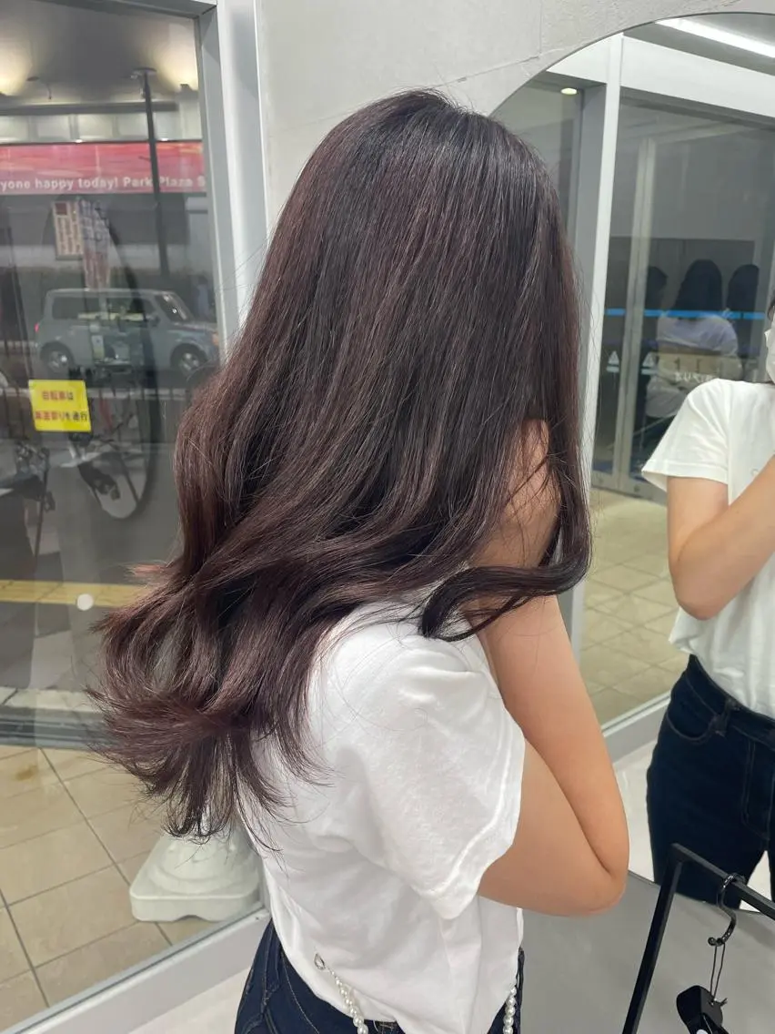 ロング カラー IO イオリのヘアスタイル