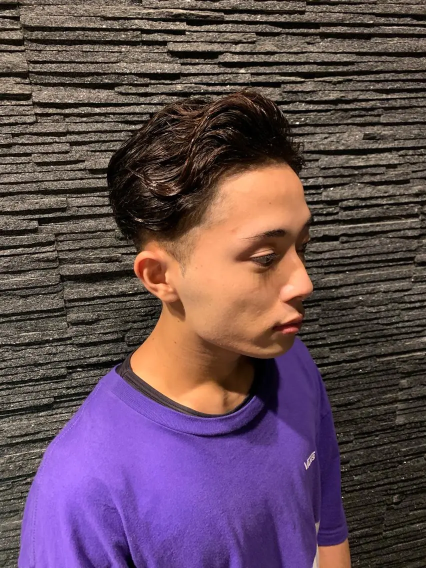 ミディアム メンズ 刈り上げ 石川 裕大のヘアスタイル