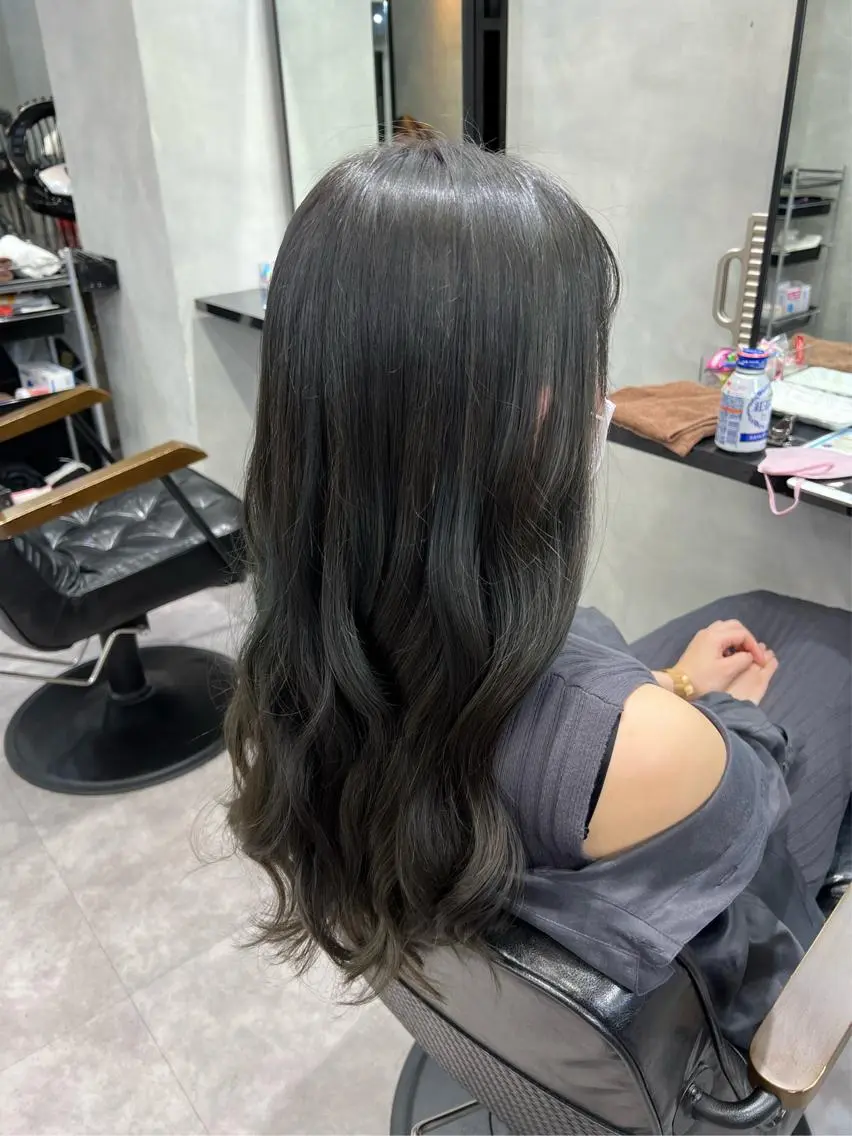 ロング カラー ヘアアレンジ 個室で似合わせ好印象 🧡外山弥千代のヘアスタイル