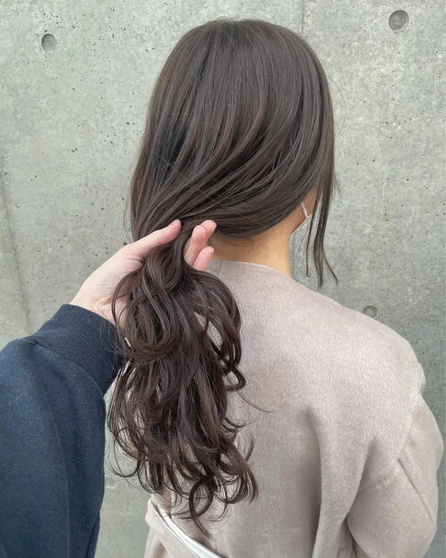 ロング カラー アッシュ アッシュブラウン ブラウンカラー 透明感カラー Loob.TOKYO MIYA🌈のヘアスタイル