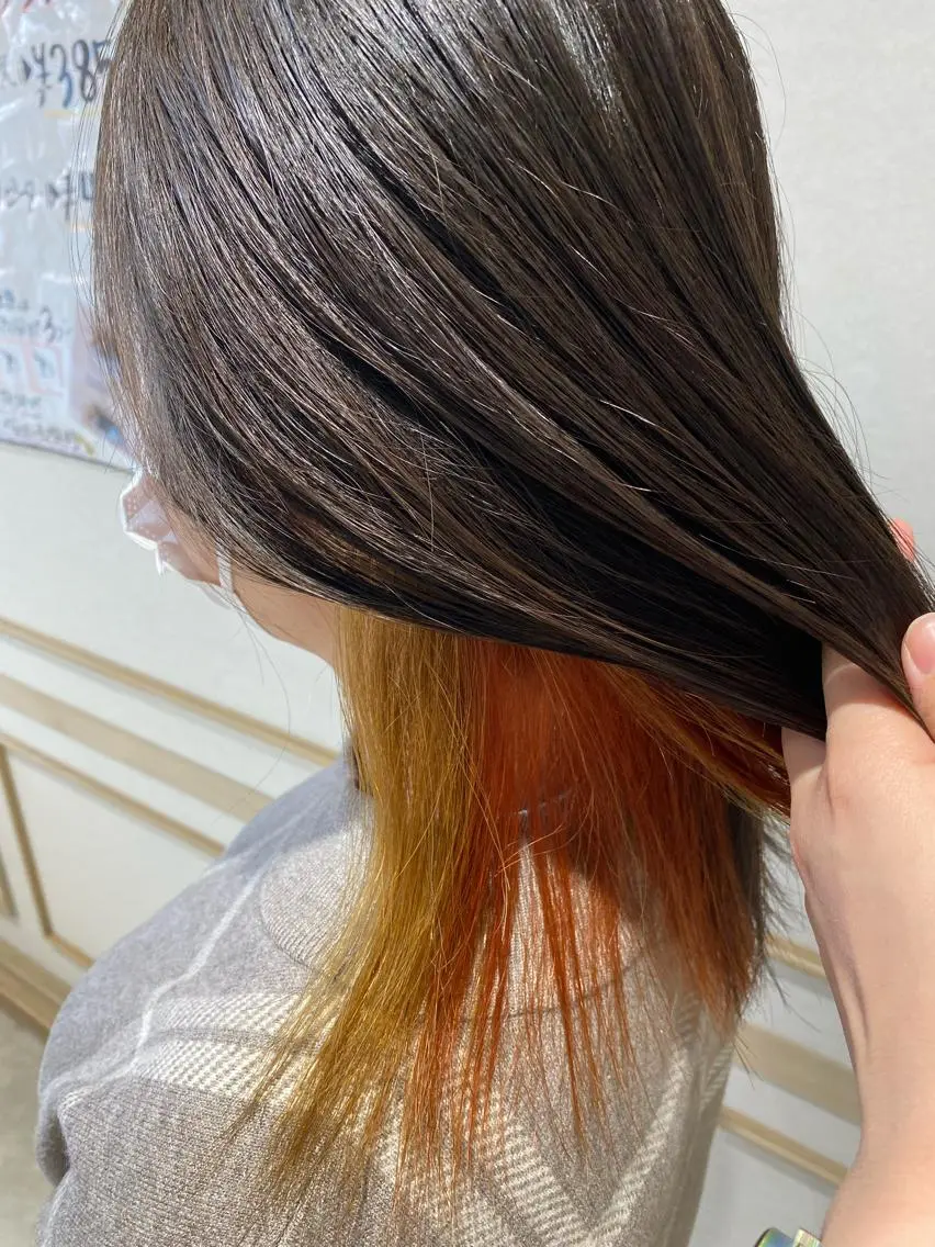 ミディアム カラー 芝田 望優のヘアスタイル