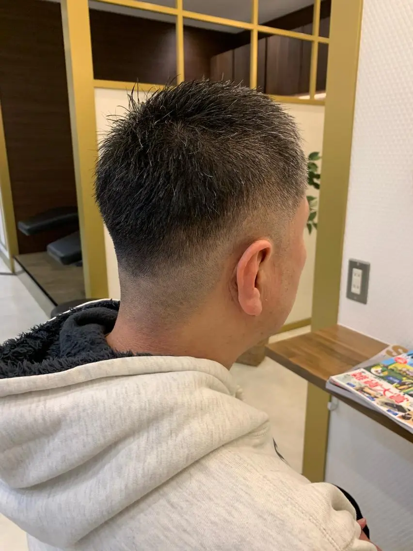 ショート メンズ フェードカット 土屋 竣奨のヘアスタイル