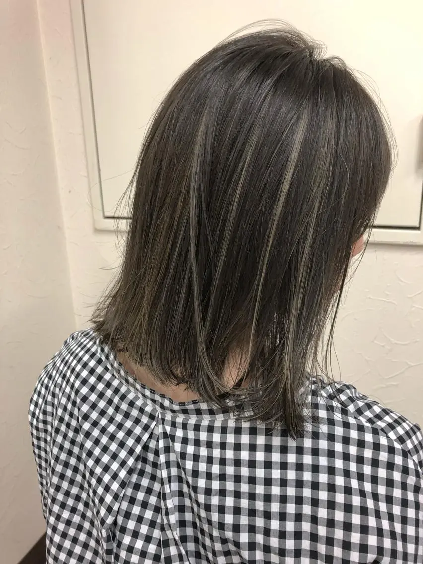 カラー ハイライトカラー メンズハイトーン メンズバレイヤージュのヘアスタイル