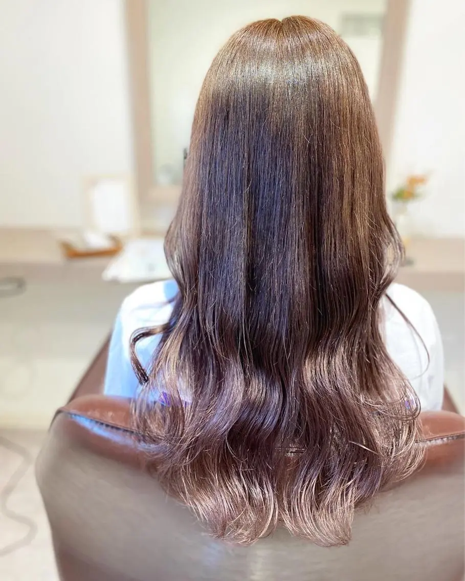 ロング カラー ブリーチ トリートメント カット ヘアカラー トリートメント 荒木 ひろかのヘアスタイル