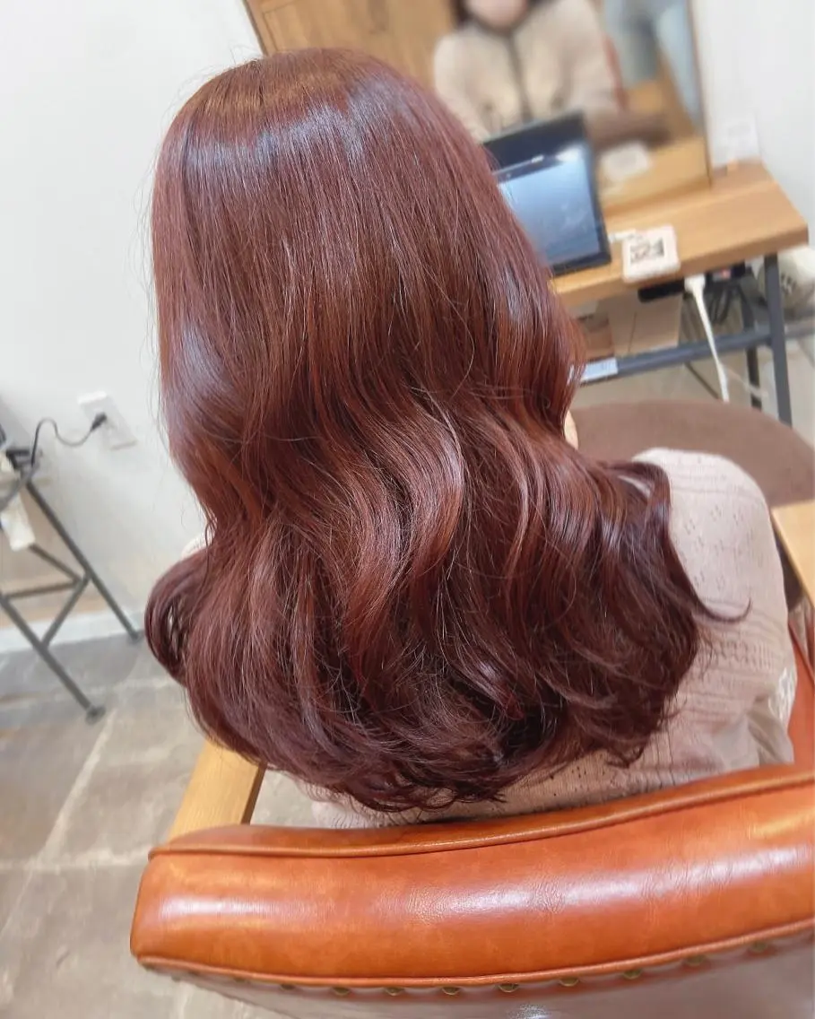 ロング ピンクブラウン 柏韓国ヘア 白石芽衣のヘアスタイル
