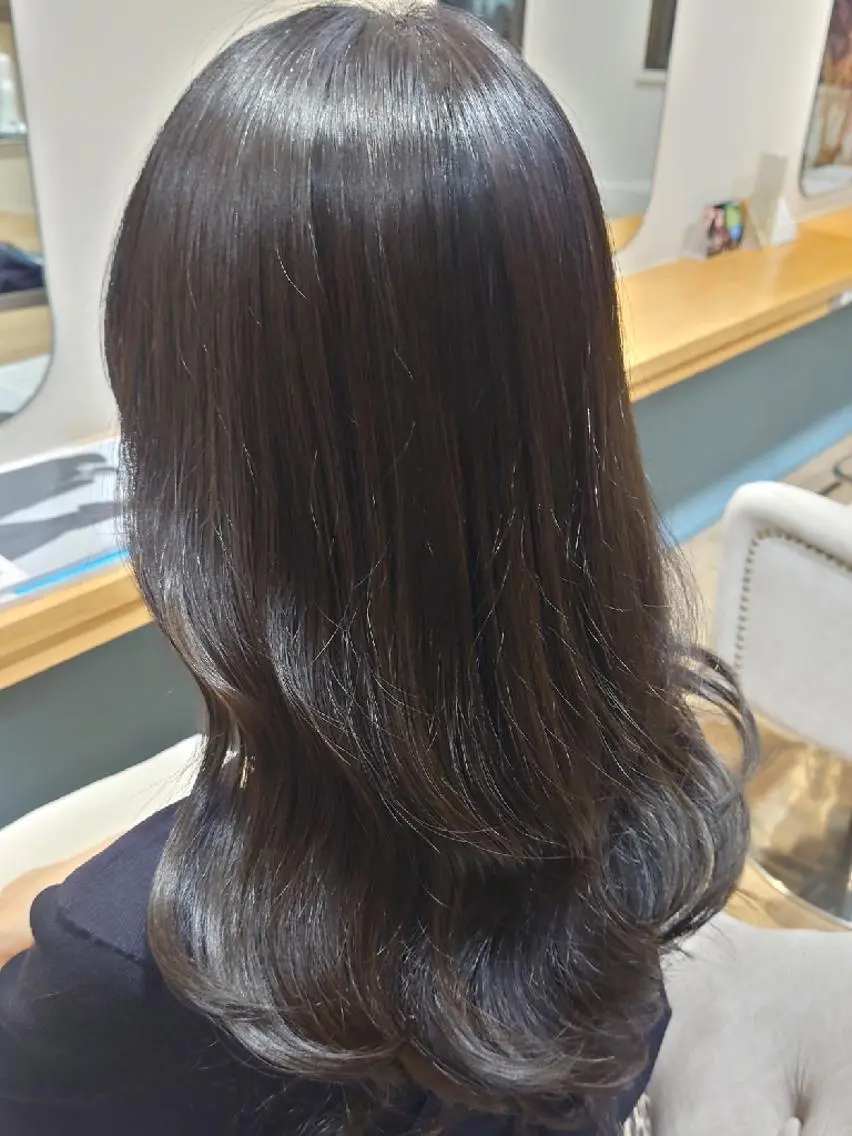 ロング カラー 黒髪 ブリーチ ブルーカラー ブルーブラック ケアブリーチ カット ヘアカラー 田中将平【 サロンマネージャー】のヘアスタイル