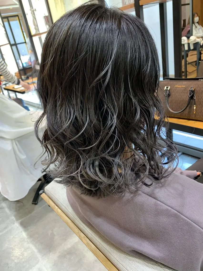 ミディアム カラー ヘアカラー トリートメント 天野 開のヘアスタイル