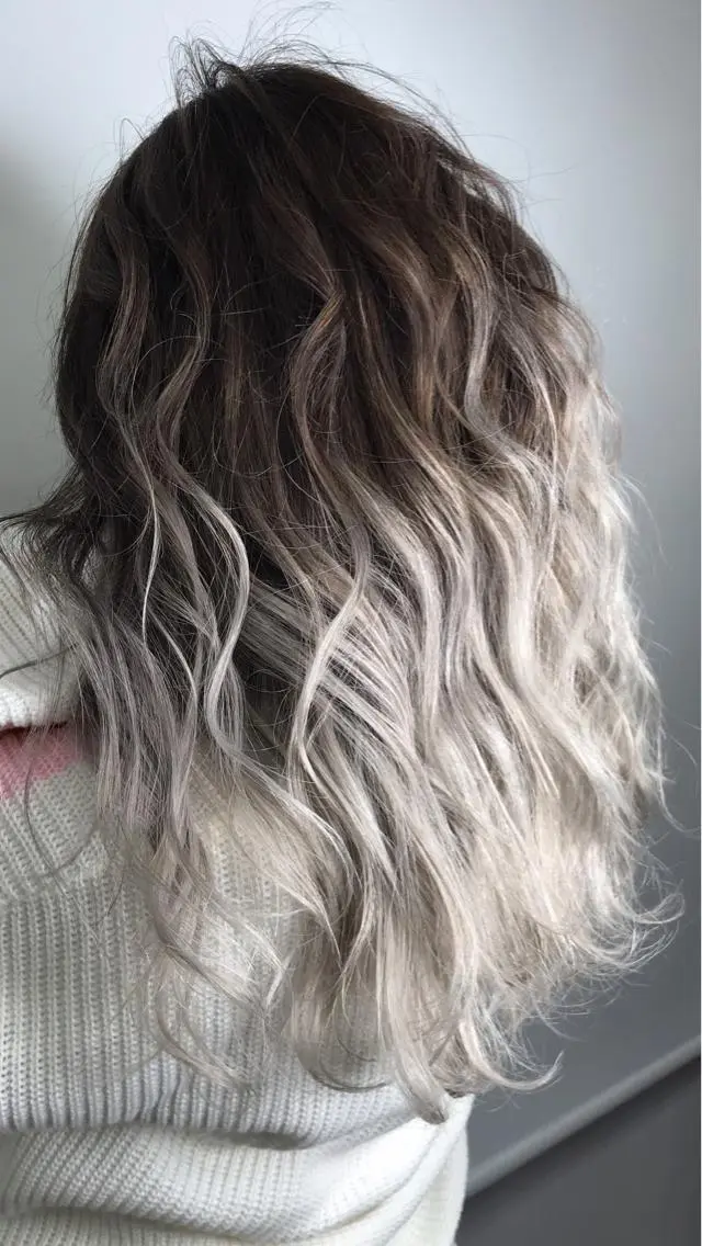 セミロング EARTH検見川浜 鈴木学のヘアスタイル