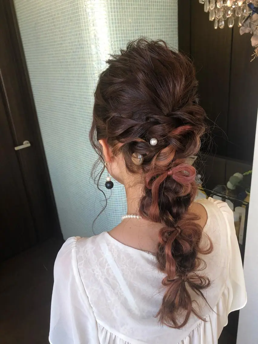 ロング カラー ヘアアレンジ ilo レイナのヘアスタイル