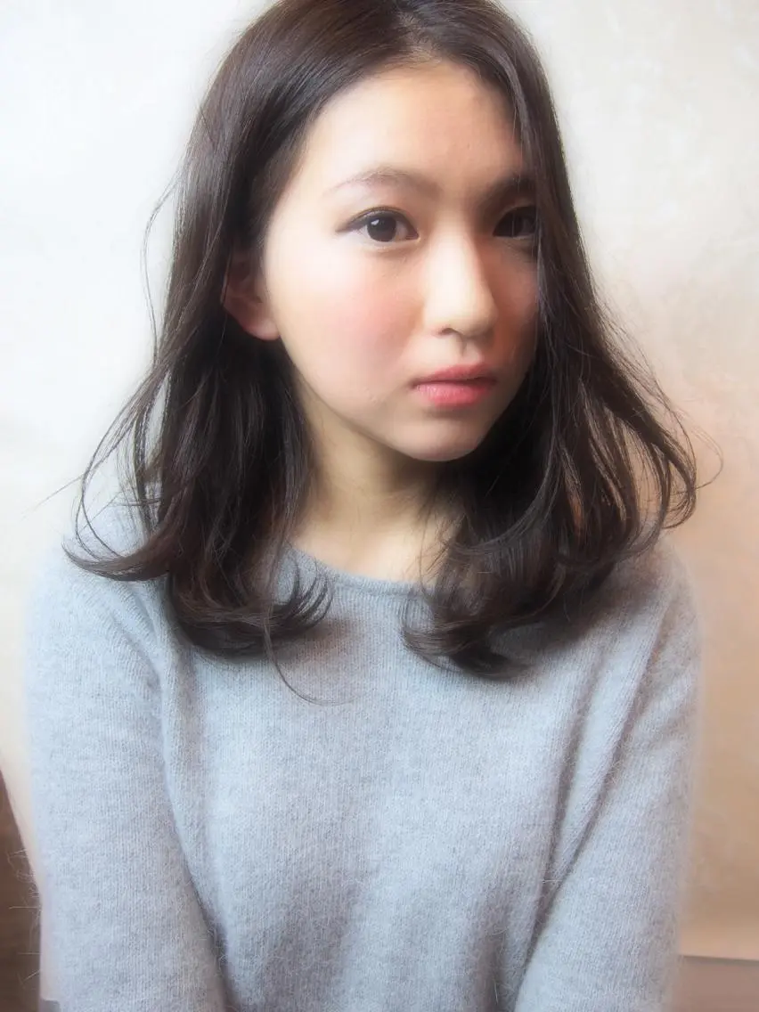 ミディアム カット ヘアカラー トリートメント ほさか しんごのヘアスタイル