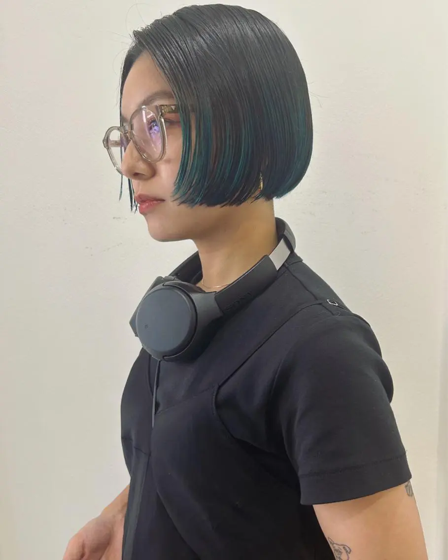 ショート カラー ブリーチ カット ヘアカラー トリートメント 村上雅人 ナチュラルモードのヘアスタイル
