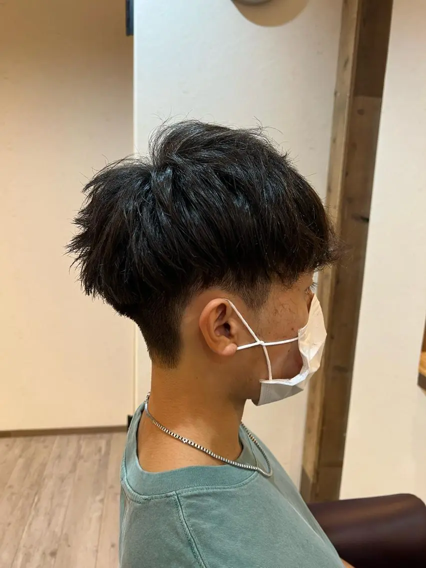 メンズ ツーブロック 工藤 梨花のヘアスタイル